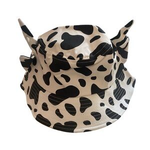 Cow Print Bucket Hat Kids Size Medium NWOT